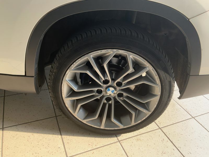 BMW X1 sDrive 16d 2013 – снимка на щета 5
