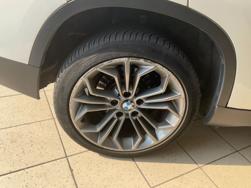 BMW X1 sDrive 16d 2013 – снимка на щета 9