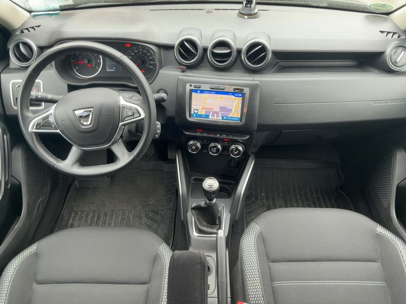 Dacia Duster 1.3 TCe Anniversary 2019 – снимка 17