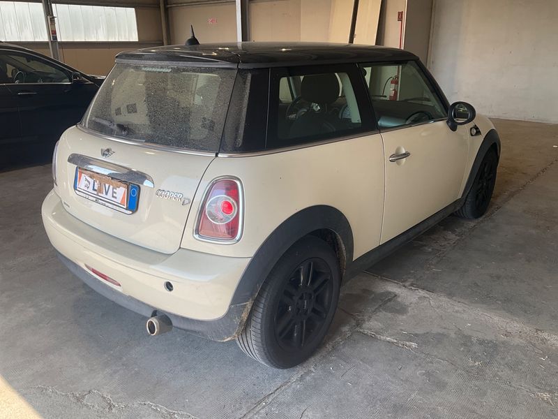 MINI Cooper D 2013 – снимка 2