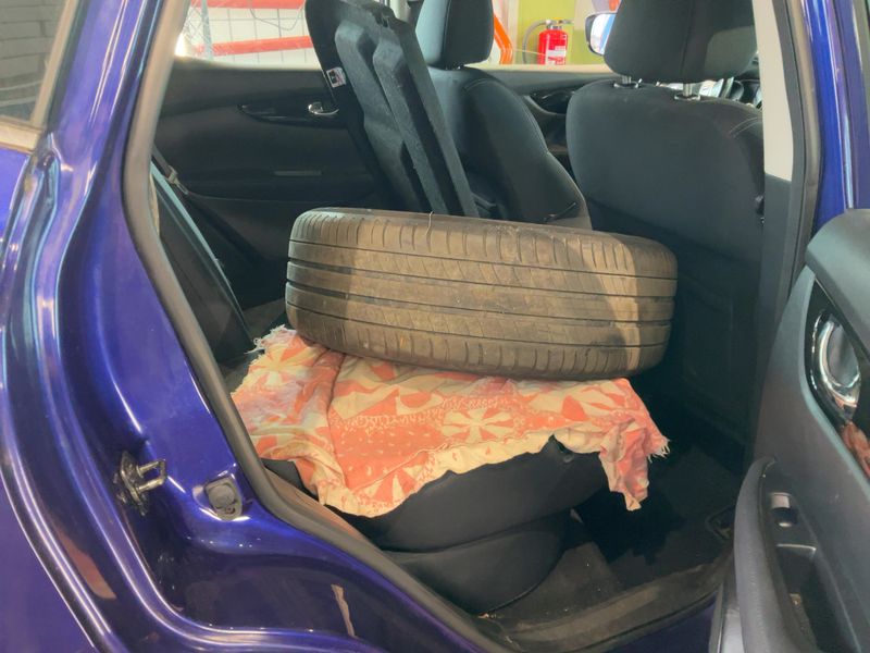 Nissan Qashqai 1.2 Acenta 2015 – снимка 20