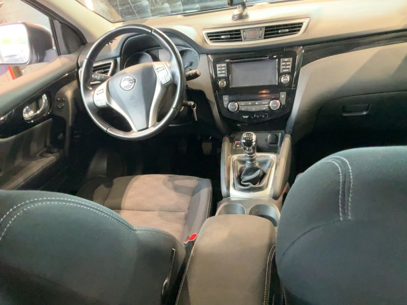 Nissan Qashqai 1.2 Acenta 2015 – снимка 18