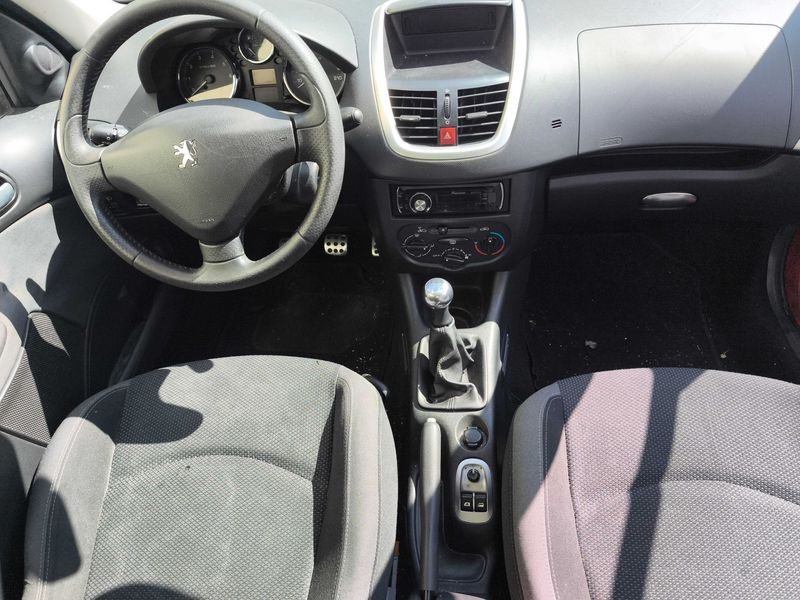 Peugeot 206+ 1.4 Basis 2009 – снимка 11
