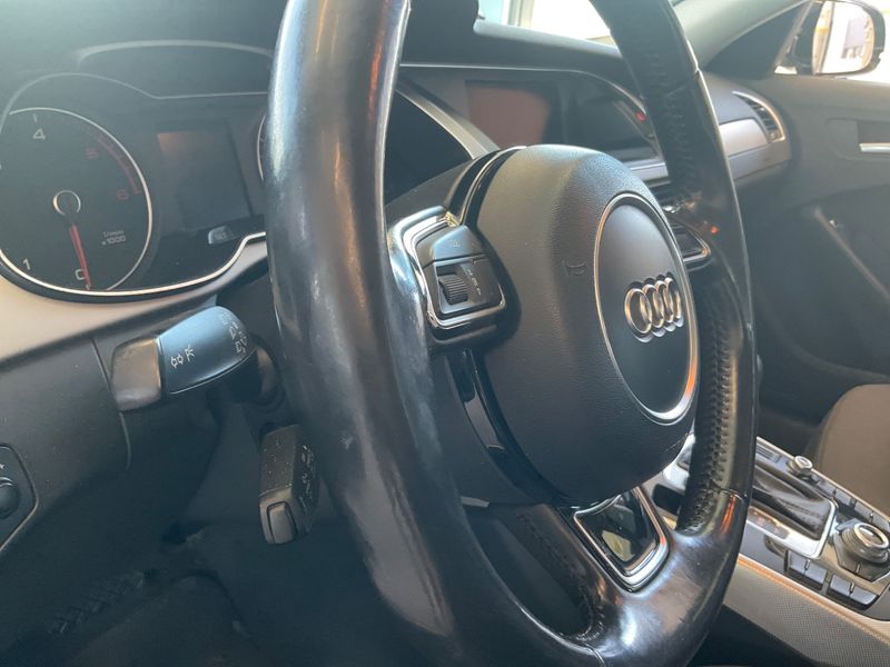 Audi A4 2.0 TDI Advanced 2015 – снимка 32