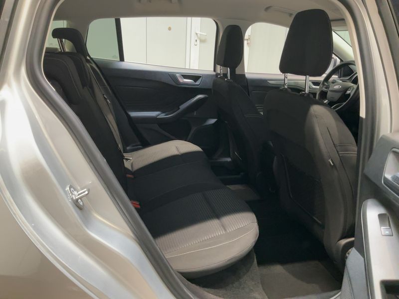 Ford Focus 2.0 TDCi EcoBlue Titanium 2021 – снимка 20