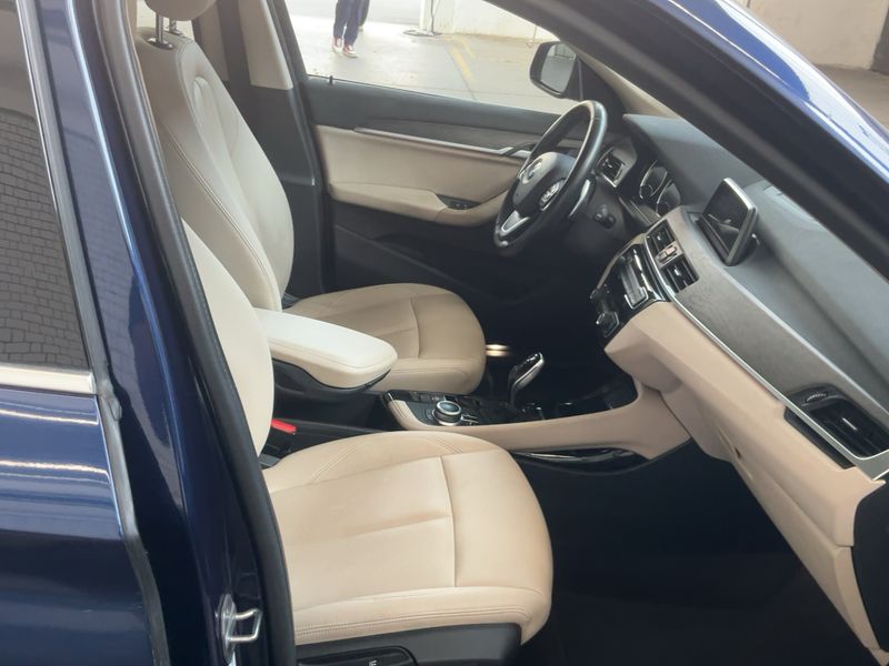 BMW X1 sDrive 20i xLine 2019 – снимка 16