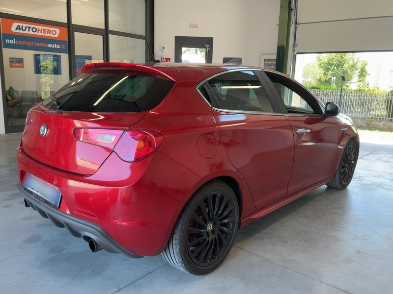 Alfa Romeo Giulietta 1.8 Turbo Quadrifoglio Verde 2011 – снимка 8