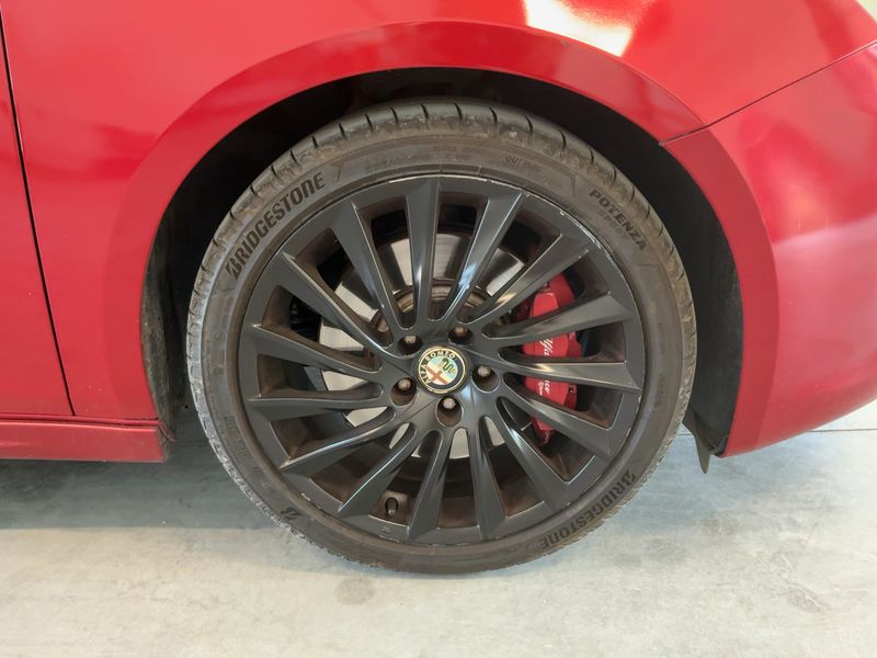Alfa Romeo Giulietta 1.8 Turbo Quadrifoglio Verde 2011 – снимка 11