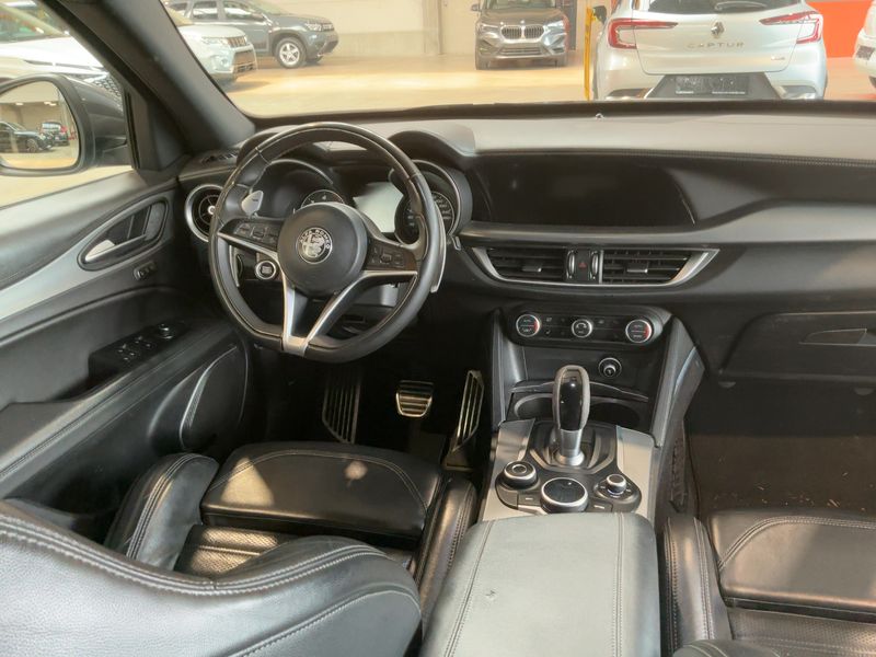 Alfa Romeo Stelvio 2.2 JTDM Super 2WD 2019 – снимка 17