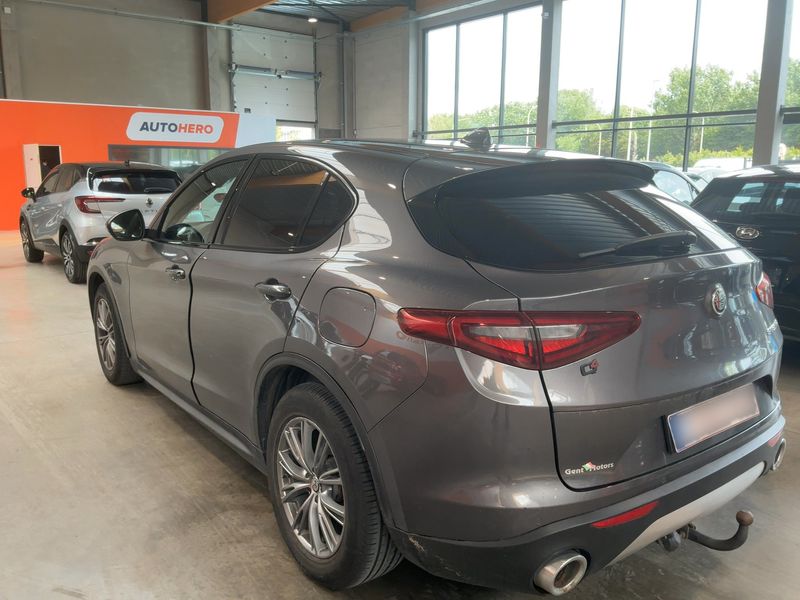 Alfa Romeo Stelvio 2.2 JTDM Super 2WD 2019 – снимка 6