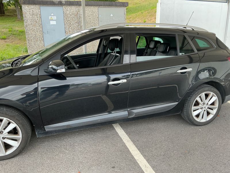 Renault Megane 1.5 dCi Privilege 2011 – снимка 4