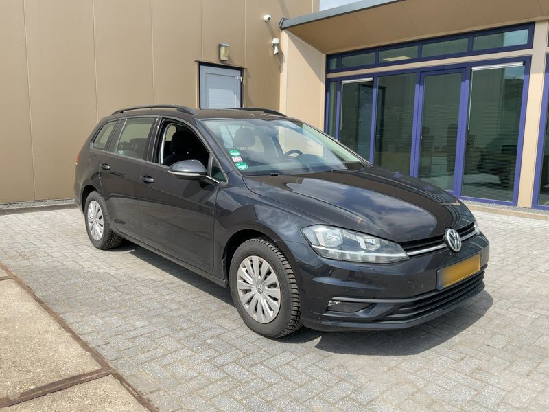 Volkswagen Golf VII 1.6 TDI Trendline BlueMotion Tech 2019 – снимка 12