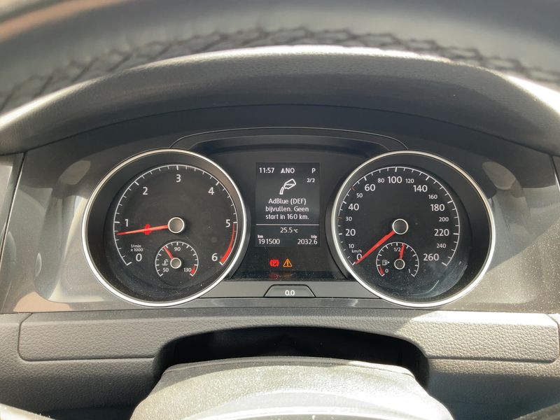 Volkswagen Golf VII 1.6 TDI Trendline BlueMotion Tech 2019 – снимка 19