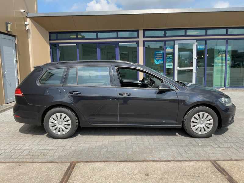 Volkswagen Golf VII 1.6 TDI Trendline BlueMotion Tech 2019 – снимка 10