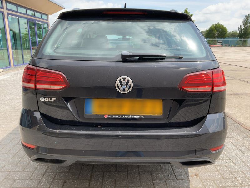 Volkswagen Golf VII 1.6 TDI Trendline BlueMotion Tech 2019 – снимка 7
