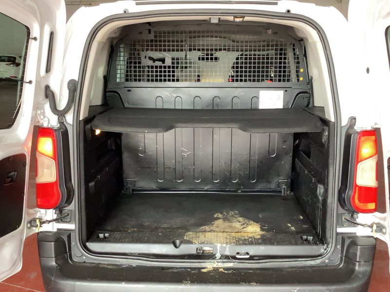 Citroen Berlingo 1.5 Blue-HDi Live Pack Business M 2023 – снимка 15