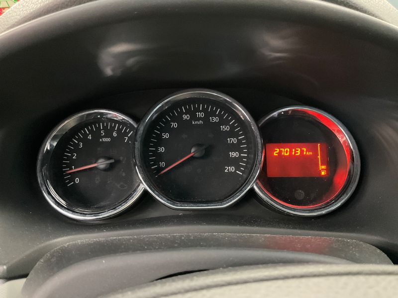 Dacia Sandero 0.9 TCe Ambiance 2013 – снимка 4