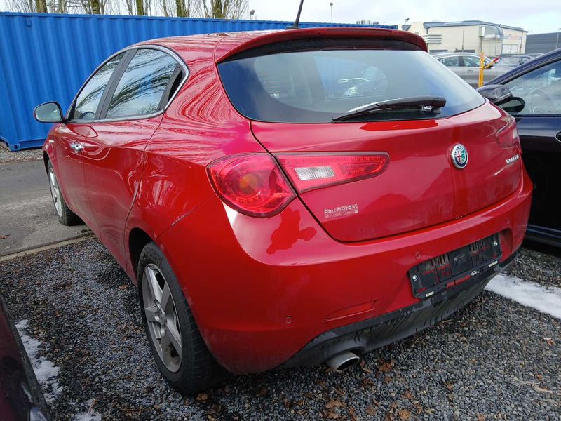 Alfa Romeo Giulietta 1.6 JTD Super 2016 – снимка 3