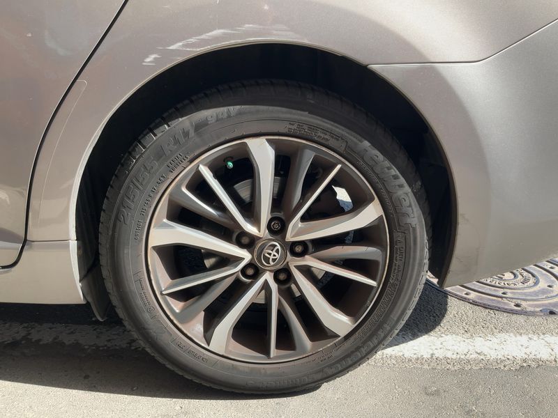 Toyota Avensis 2.0 D-4D Advance 2015 – снимка 5