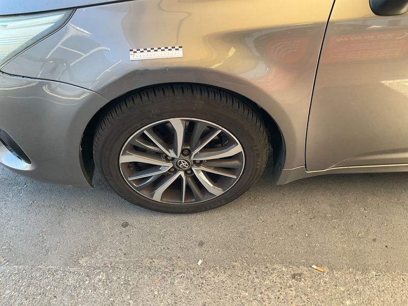 Toyota Avensis 2.0 D-4D Advance 2015 – снимка 25