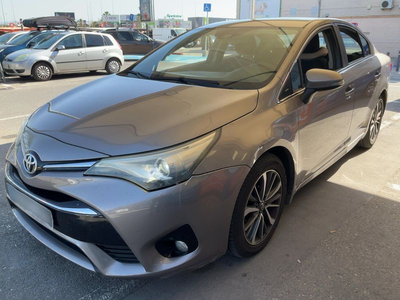 Toyota Avensis 2.0 D-4D Advance 2015 – снимка 1