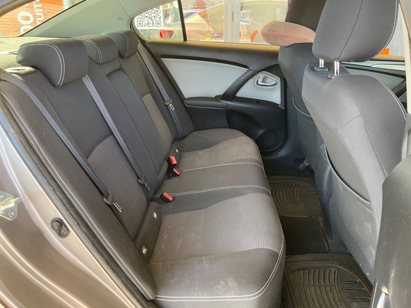 Toyota Avensis 2.0 D-4D Advance 2015 – снимка 19