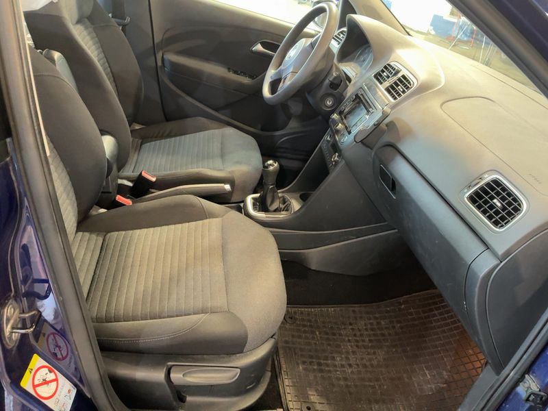 Volkswagen Polo 1.6 TDI Comfortline BlueMotion Tech 2014 – снимка 17