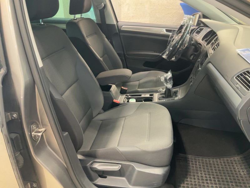 Volkswagen Golf VII 1.6 TDI Rabbit 4Motion BlueMotion Tech 2015 – снимка 16
