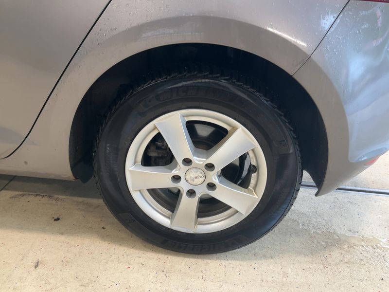 Volkswagen Golf VII 1.6 TDI Rabbit 4Motion BlueMotion Tech 2015 – снимка 5