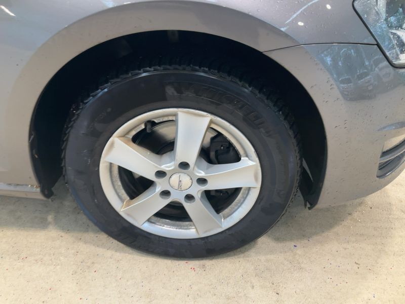 Volkswagen Golf VII 1.6 TDI Rabbit 4Motion BlueMotion Tech 2015 – снимка 11