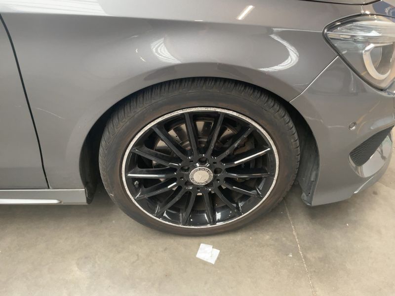 Mercedes-Benz CLA-Klasse CLA 220 Shooting Brake AMG Line 2016 – снимка 11