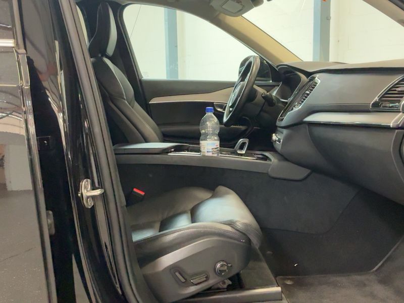 Volvo XC90 2.0 B5 Mild-Hybrid Ultimate Bright AWD 2024 – снимка 16