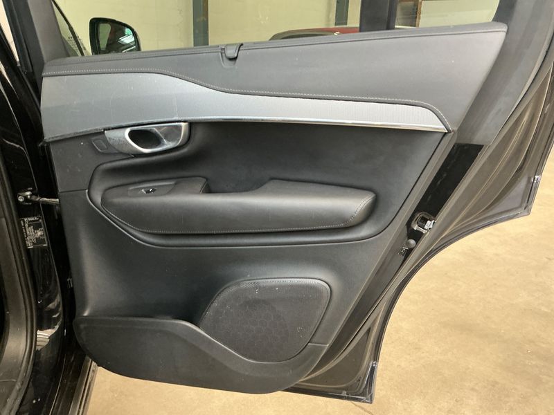 Volvo XC90 2.0 B5 Mild-Hybrid Ultimate Bright AWD 2024 – снимка 35