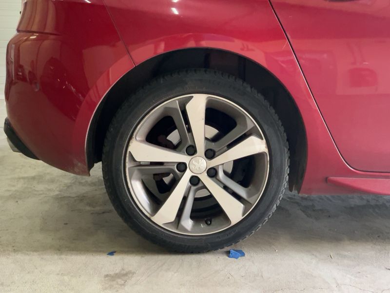 Peugeot 308 1.2 e-THP Allure 2019 – снимка 9
