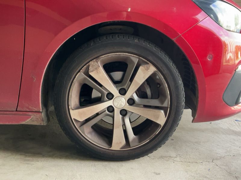 Peugeot 308 1.2 e-THP Allure 2019 – снимка 11