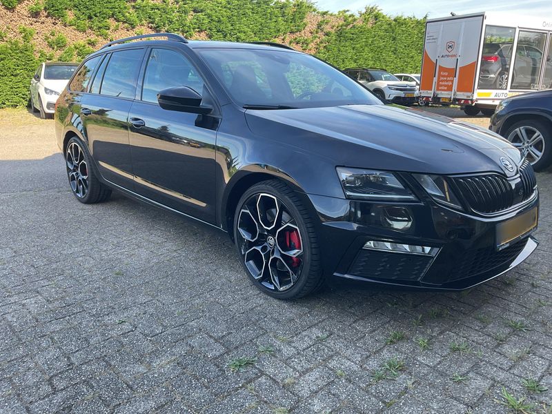 Skoda Octavia 2.0 TSI RS 245 2019 – снимка 12