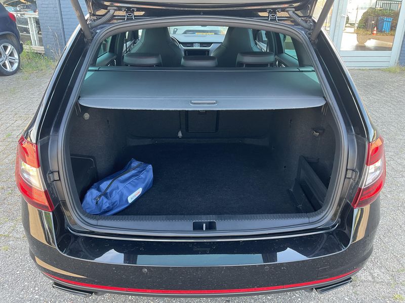 Skoda Octavia 2.0 TSI RS 245 2019 – снимка 15