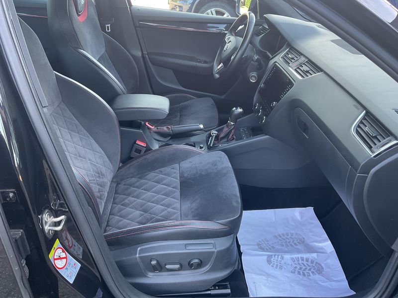Skoda Octavia 2.0 TSI RS 245 2019 – снимка 16