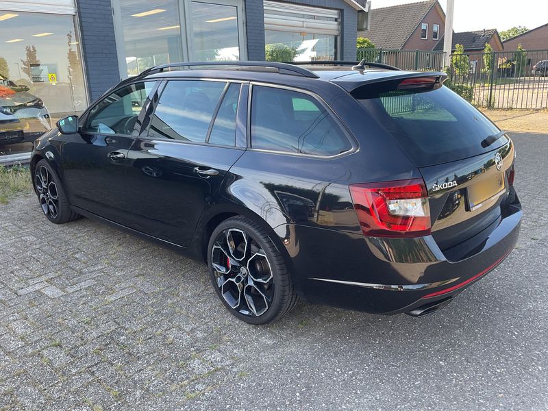 Skoda Octavia 2.0 TSI RS 245 2019 – снимка 6