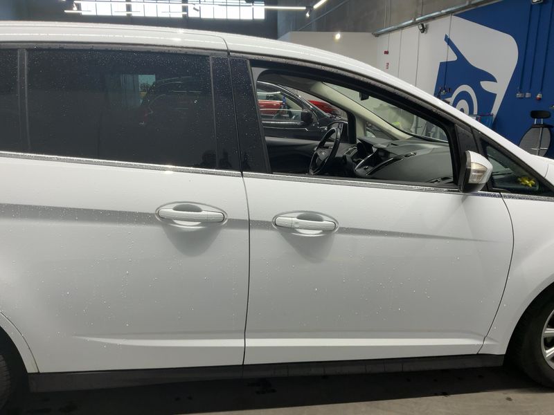 Ford Grand C-Max 1.5 EcoBoost Titanium 2016 – снимка 10