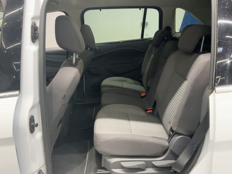 Ford Grand C-Max 1.5 EcoBoost Titanium 2016 – снимка 19