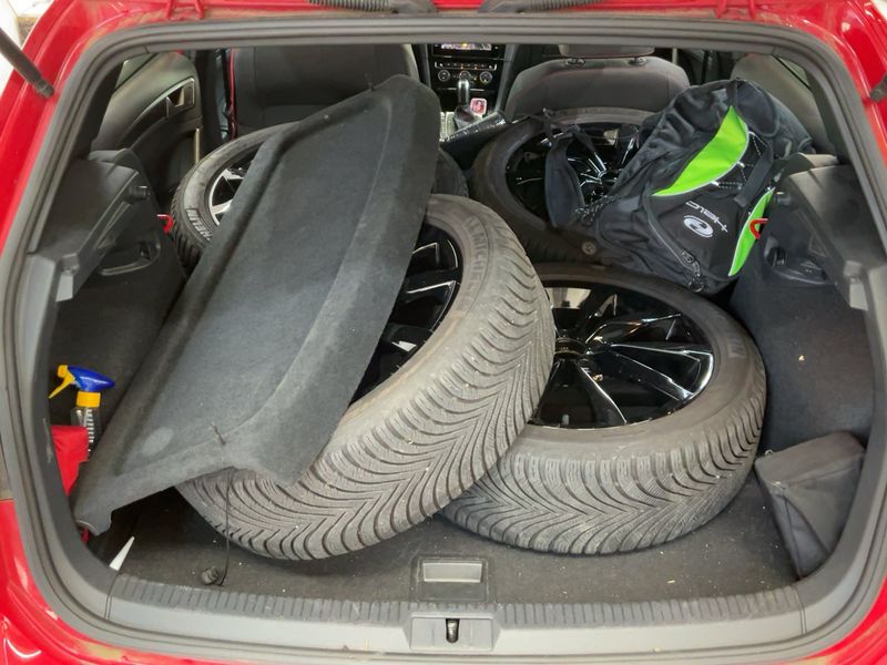 Volkswagen Golf VII 2.0 TSI GTI Performance BlueMotion Tech 2019 – снимка 16