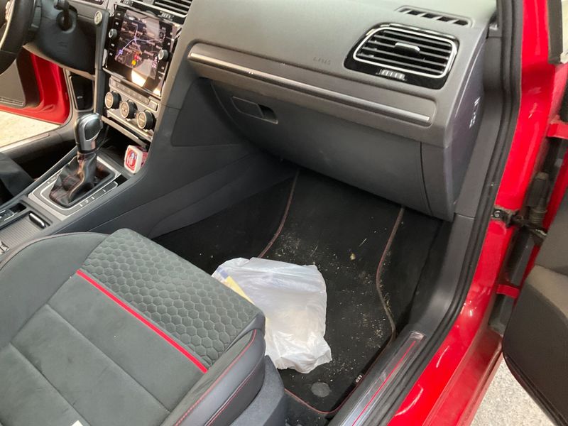 Volkswagen Golf VII 2.0 TSI GTI Performance BlueMotion Tech 2019 – снимка 25