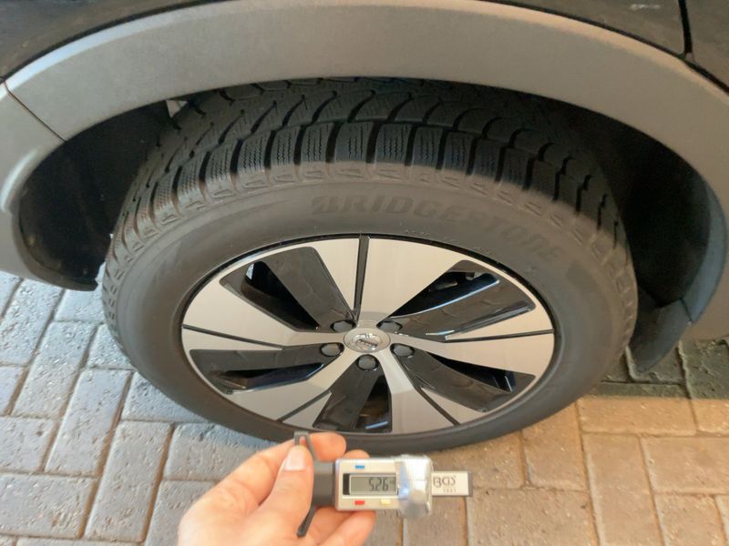 Volvo XC40 1.5 T3 Momentum Pro 2WD 2019 – снимка 9