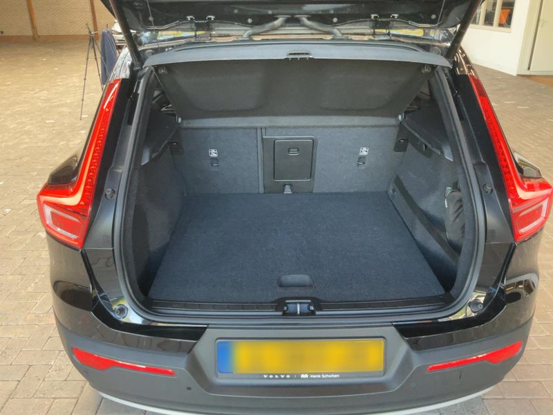 Volvo XC40 1.5 T3 Momentum Pro 2WD 2019 – снимка 15