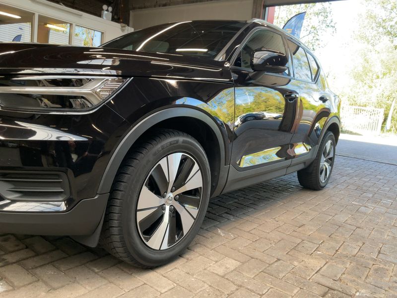 Volvo XC40 1.5 T3 Momentum Pro 2WD 2019 – снимка 2
