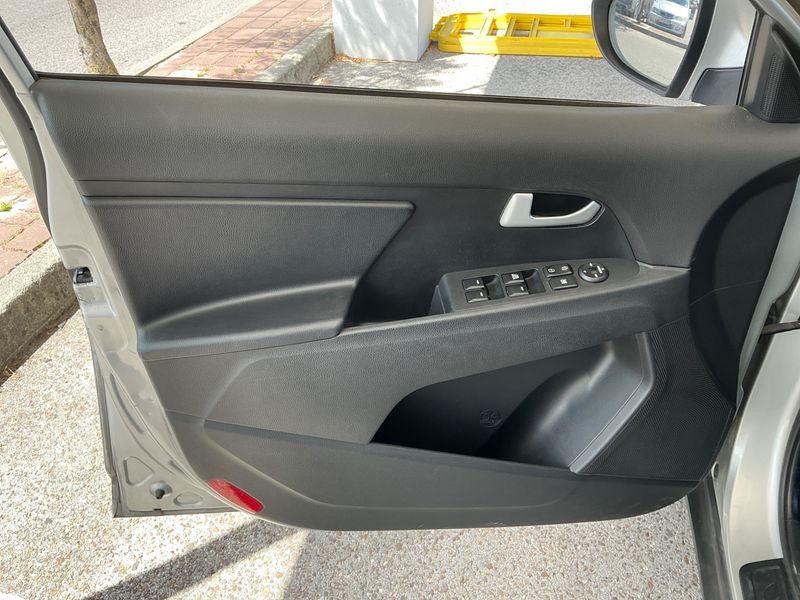 Kia Sportage 1.6 GDI Attract 2WD 2014 – снимка 30