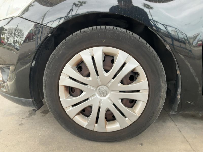 Toyota Auris 2.0 D-4D Sol 2008 – снимка 3