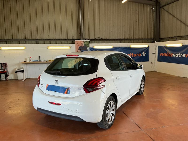 Peugeot 208 1.6 Blue-HDi Affaire Premium 2016 – снимка 2