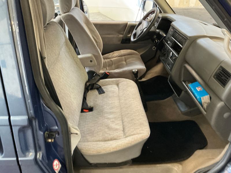 Volkswagen T4 Multivan 2.5 TDI 1997 – снимка 7